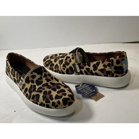 Toms Womens Size 8.5 Leopard Spot Fabric Sneaker Slide On Tennis Shoes - Picture 1 of 5